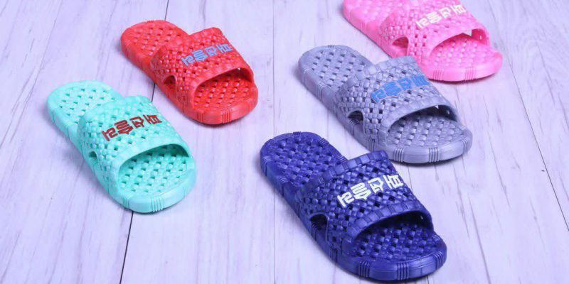 https://tezarmarket.com/buy-bulk-iranian-pool-slippers/